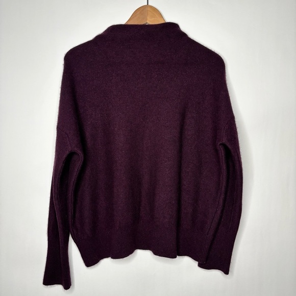The Reset R Label Funnel Neck pull-over in Plum size Medium - Picture 4 of 11